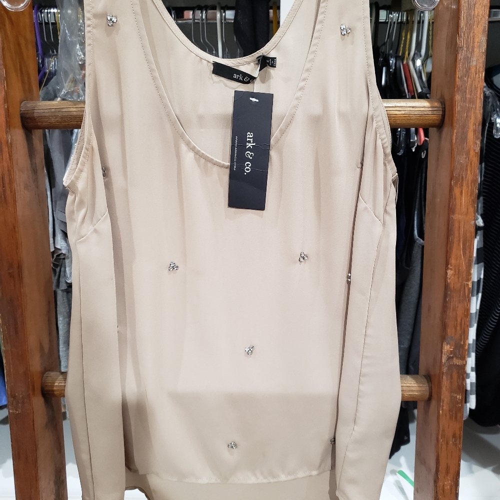 [NWT] Arc & Co. Embellished Taupe Cami